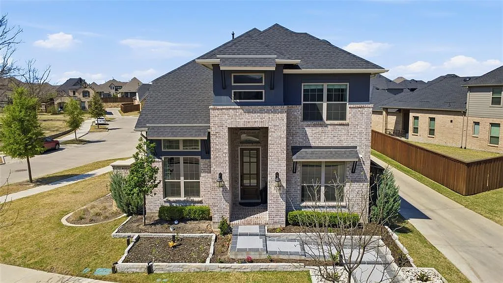 4 bed, 3.0 bath, 3091 sqft, $4,000 — Photo 2
