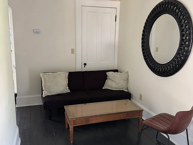 10 Barker St — Photo 13