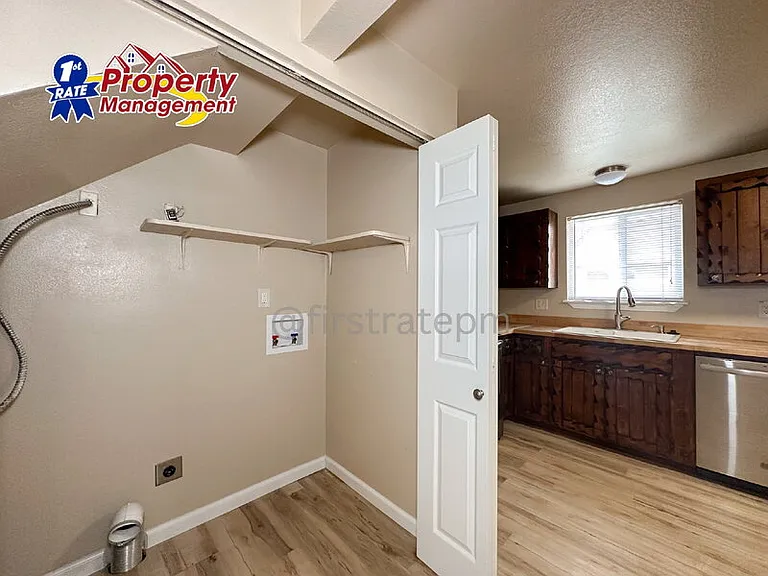 6464 W Douglas St — Photo 6