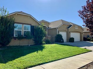 888 Legend Dr, Lemoore, CA 93245