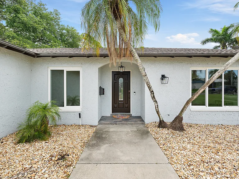 5273 Denver St NE — Photo 1