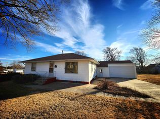 114 N Main St, Wilcox, NE 68982