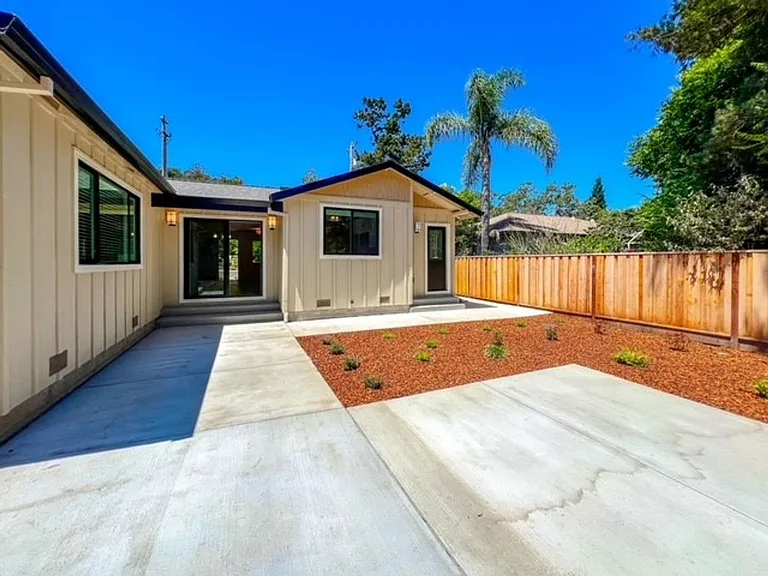 244 Foothill Blvd — Photo 25