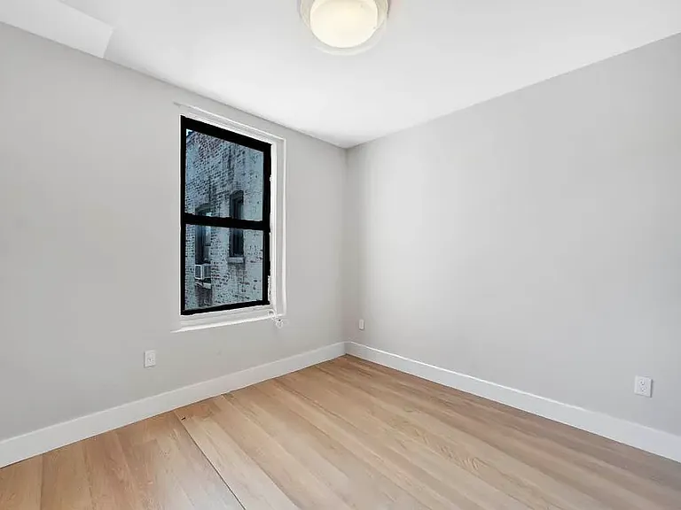 543 W 125th St #33 — Photo 5