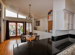 433 Heliotrope Ave #TOP, Corona Del Mar, CA 92625