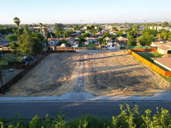 8941 Oregon Ave, San Joaquin, CA 93660