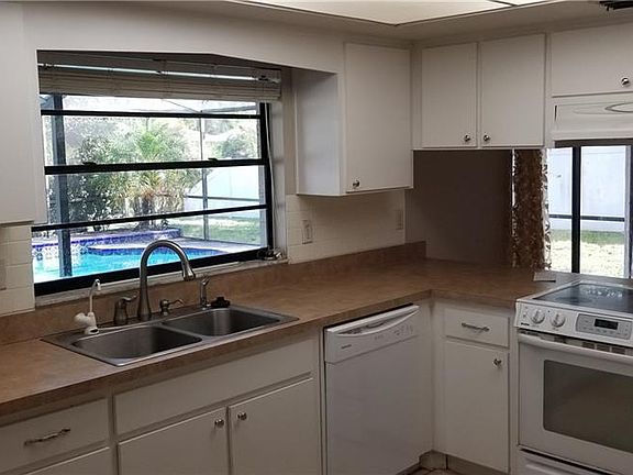 3rd image of 15916 Eagle River Way