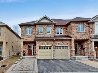 16 Edison Way, Whitby, ON L1R0M3