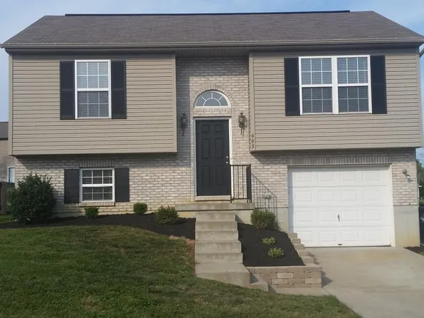 993 Wermeling Ln, Elsmere, KY 41018