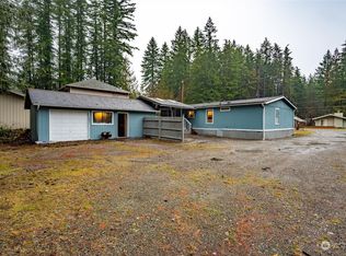 651 King Valley Dr, Maple Falls, WA 98266