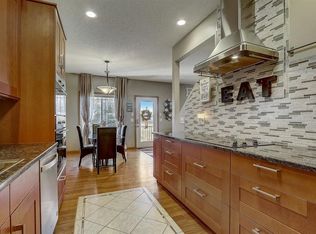 8602 Tessman Cir N, Brooklyn Park, MN 55445
