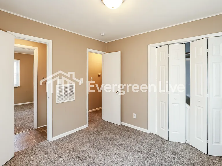 1329 Cheyenne St — Photo 10