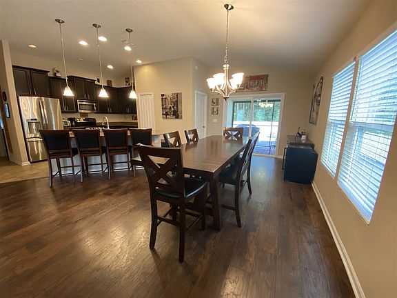 5th image of 236 Sunshine Dr