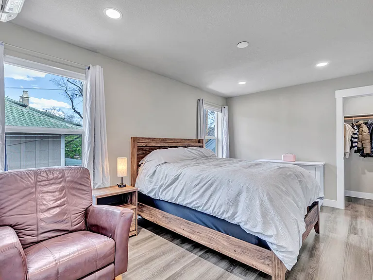 1611 Wood Ave #B — Photo 4