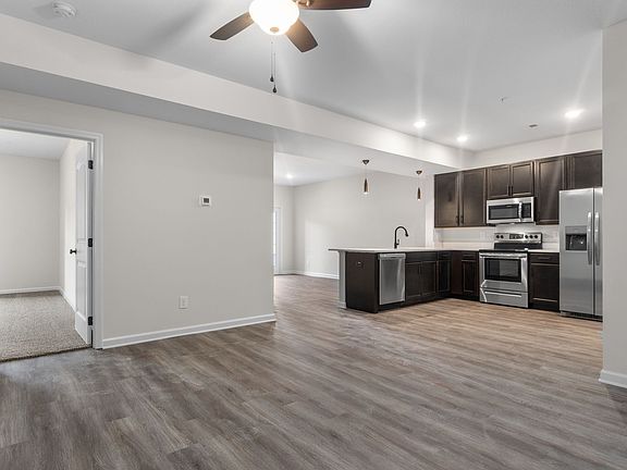 3rd image of 229 E Johnson Cir Unit A309