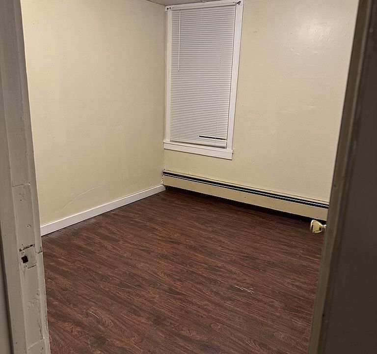 2nd image of 326 Main St APT 5