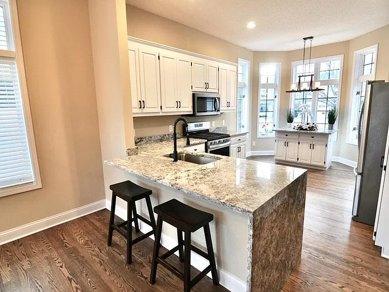10413 Spyglass Dr — Photo 8