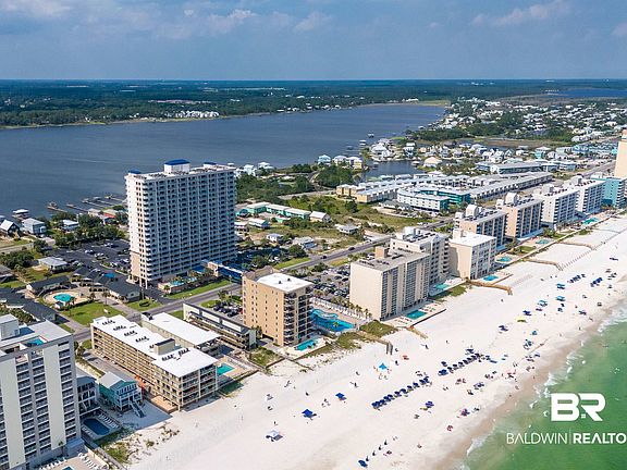 5th image of 1010 Beach Blvd #706