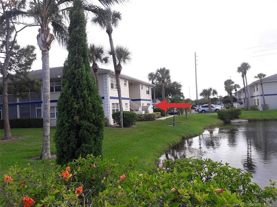 1st image of 1524 SE Royal Green Cir #101