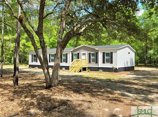 76 D B Smith Rd, Ellabell, GA 31308