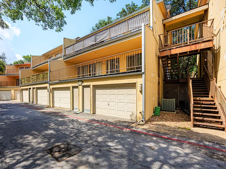 8642 Fredericksburg Rd #503 — Photo 4