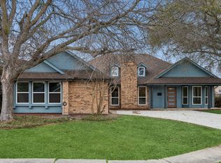 3401 Radcliffe Dr, Rowlett, TX