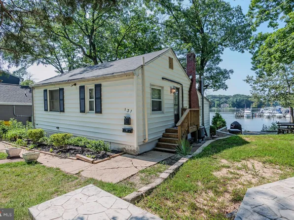 131 Club Rd, Pasadena, MD 21122