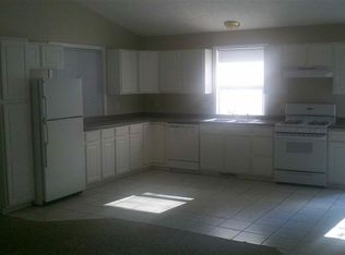 522 N Sherwood Ave, Plainwell, MI 49080