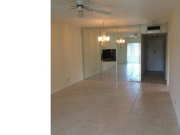 4th image of 3900 NW 76th Ave APT 101