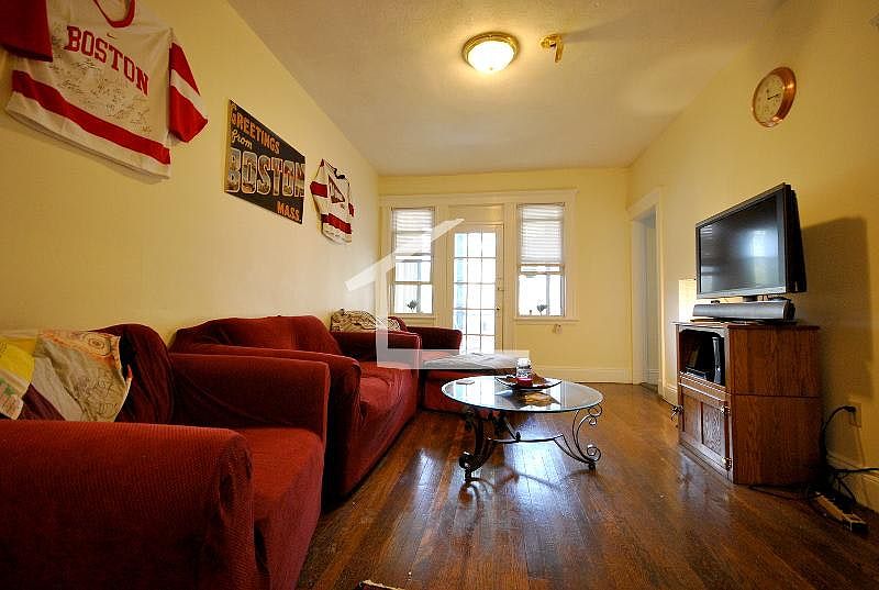 2nd image of 11 Melvin Ave APT 3S