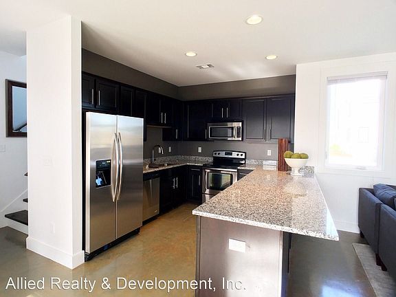 2nd image of 509 30th Ave E
