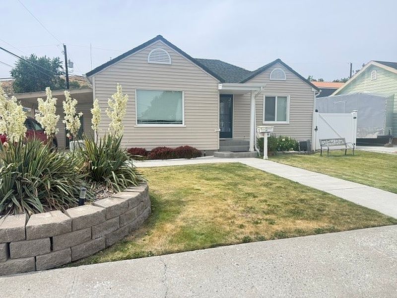 2nd image of 615 D Street SW