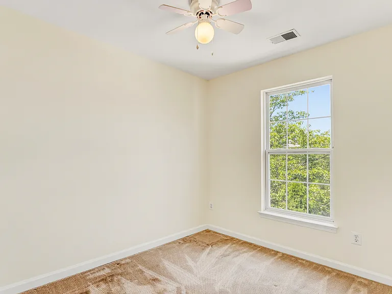 6423 Katherine Ann Ln — Photo 31
