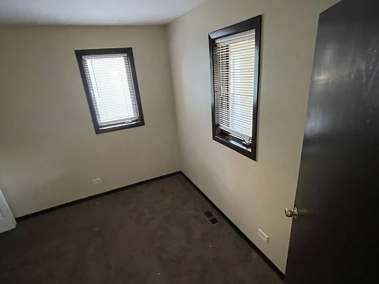 718 Myrtle St — Photo 4