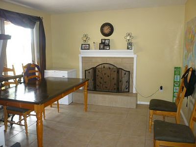 Den/Breakfast Room w/ Fireplace