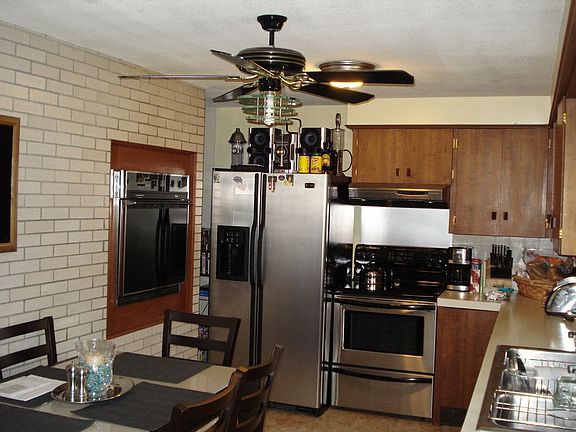 Updated kitchen with wall oven 