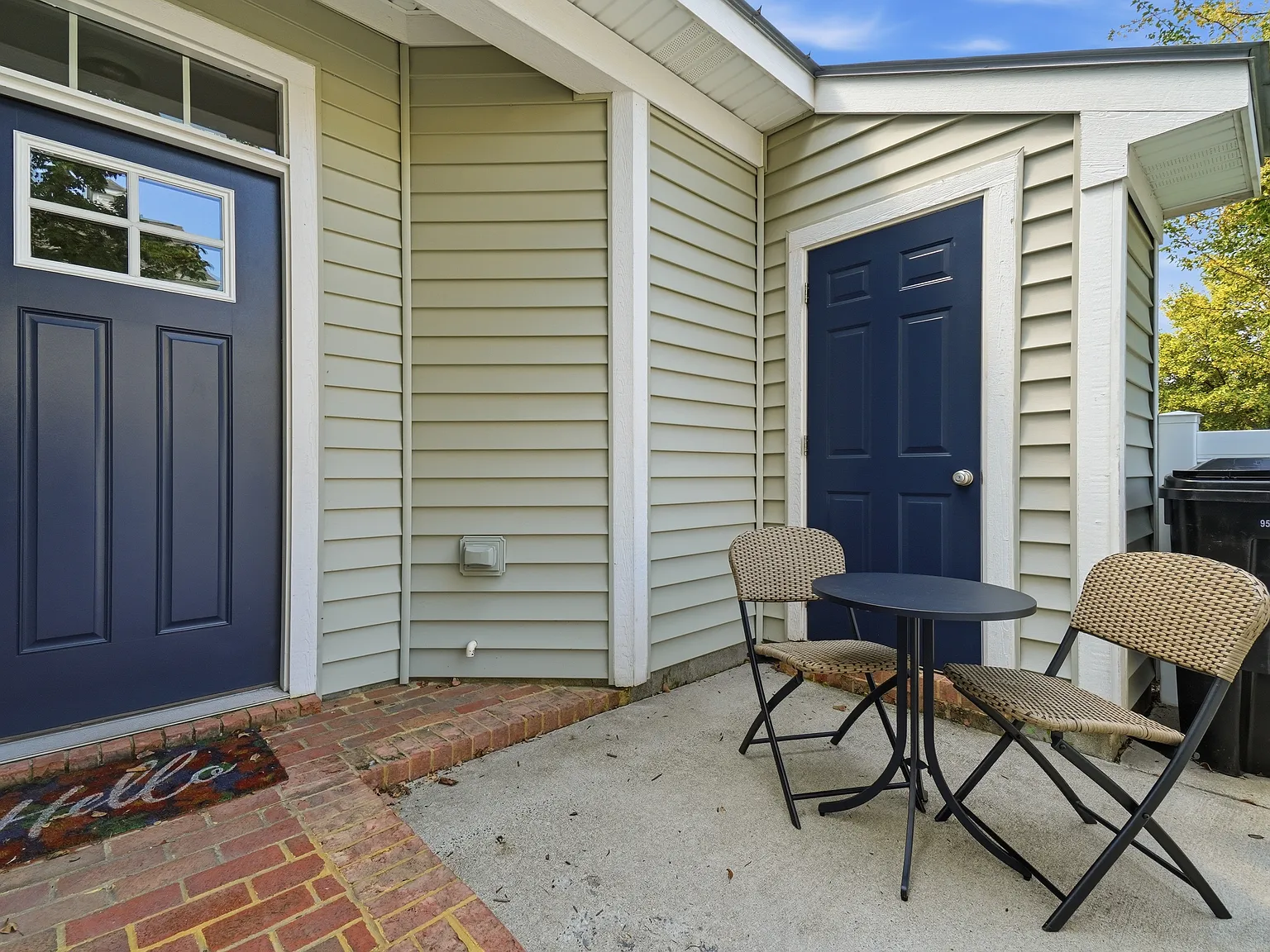 2 bed, 1203 sqft, $2,450 — Photo 2