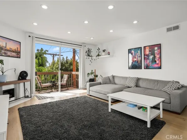 2263 Fox Hills Dr APT 203, Los Angeles, CA 90064