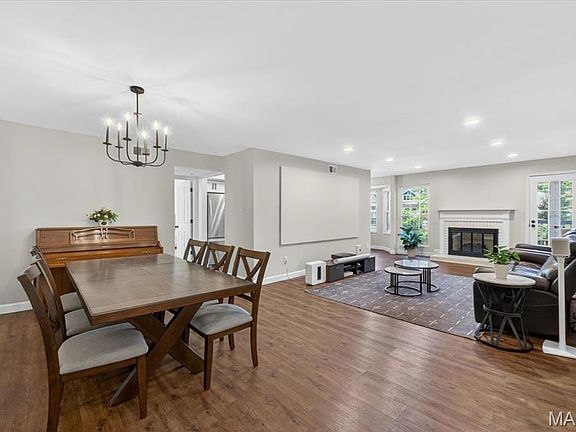 4th image of 970 N Spoede Rd APT 26