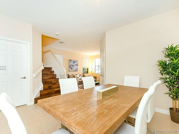 4th image of 11279 NW 88th St #11279