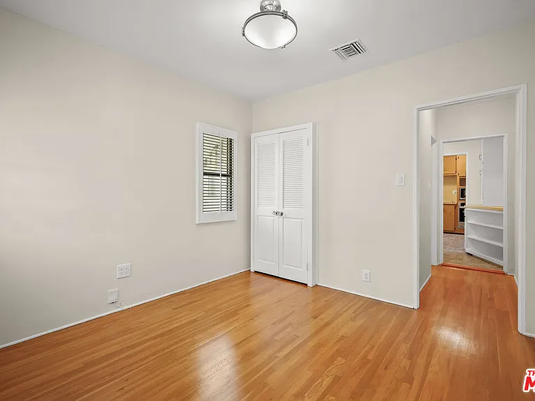 3960 Welland Ave — Photo 14