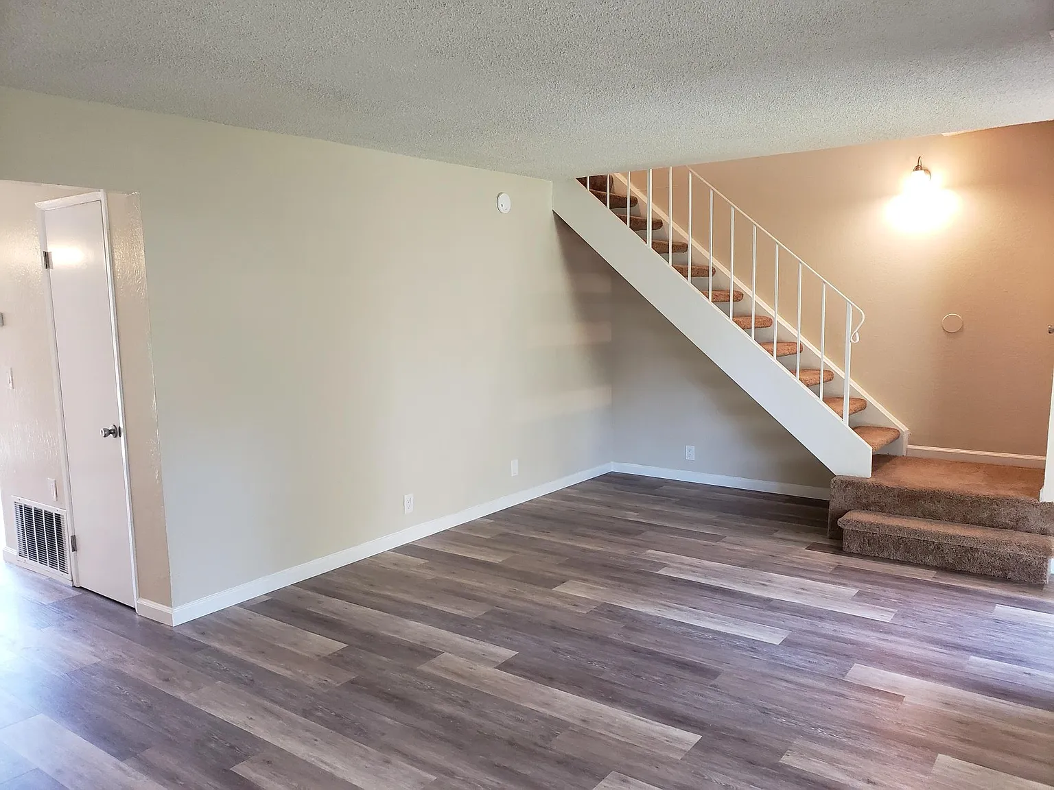 4 bed, 2.5 bath, 1474 sqft, $3,550 — Photo 4