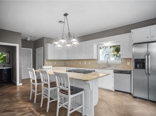 104 Lake Rd, Springdale, AR 72764