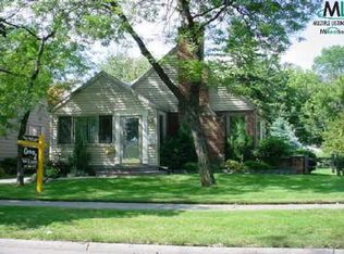 215 E Chesterfield St, Ferndale, MI 48220