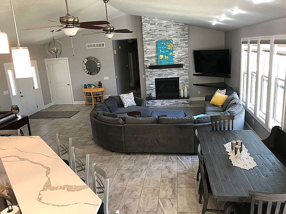 5th image of 16 Birch Lake Dr
