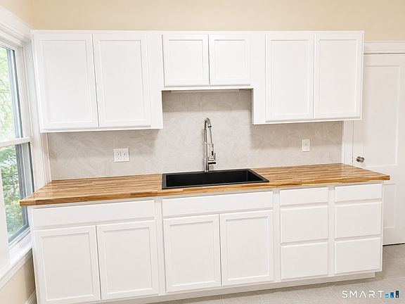 3rd image of 380 McKinley Ave #1