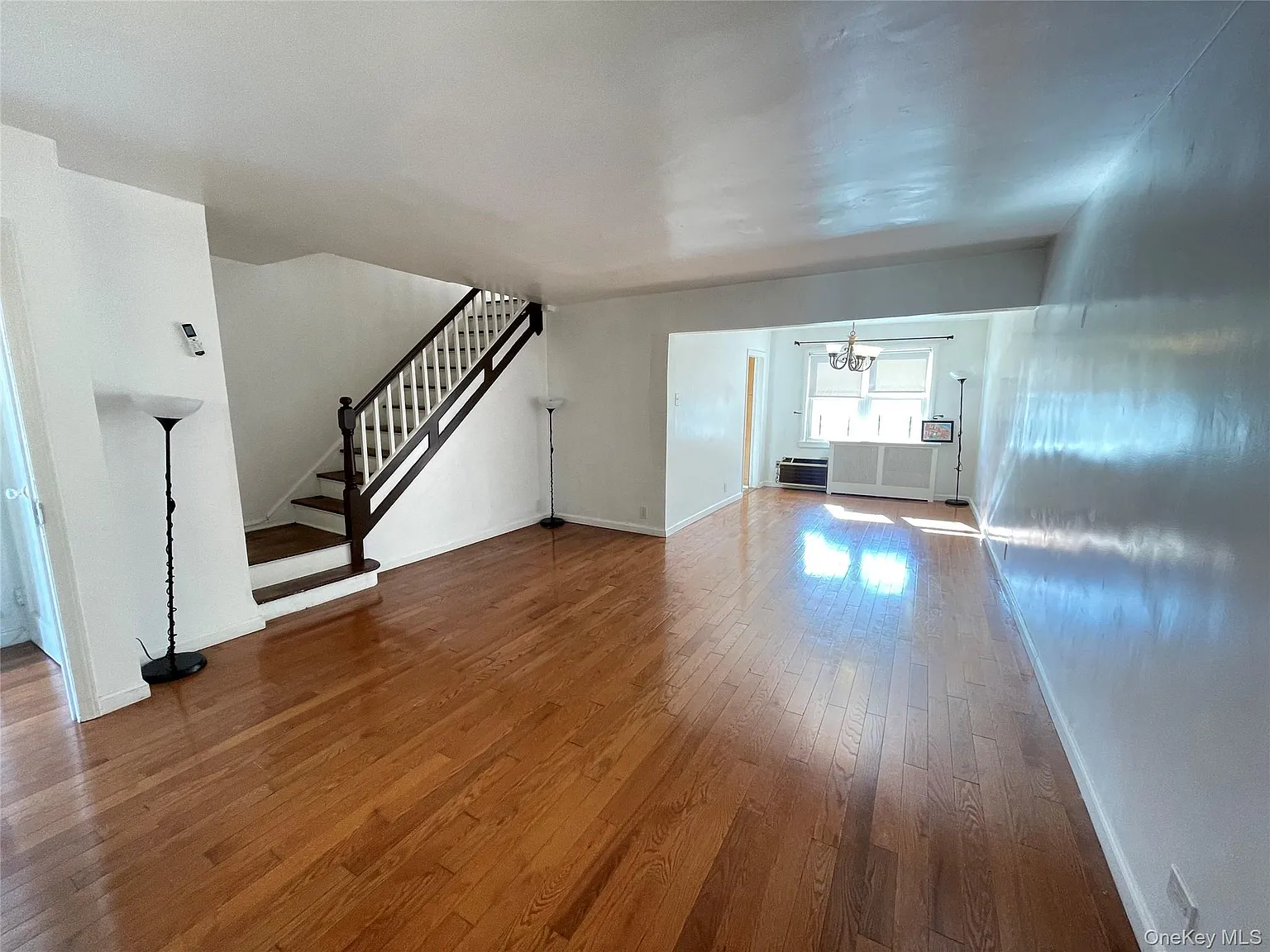 2 bed, 2.0 bath, 1620 sqft, $3,600 — Photo 2