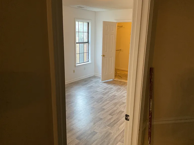 6891 Snyder Rd — Photo 6
