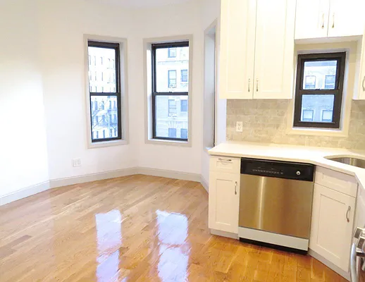 Rented by Bohemia Realty Group | media 13