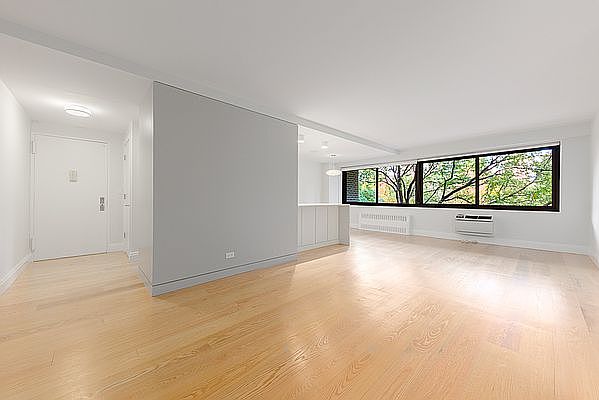 1st image of 120 W 97th St APT 3J